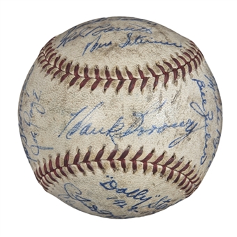 Hall of Famers & Legends Multi Signed Baseball With 27 Signatures Including Ruffing & Cronin (Beckett)